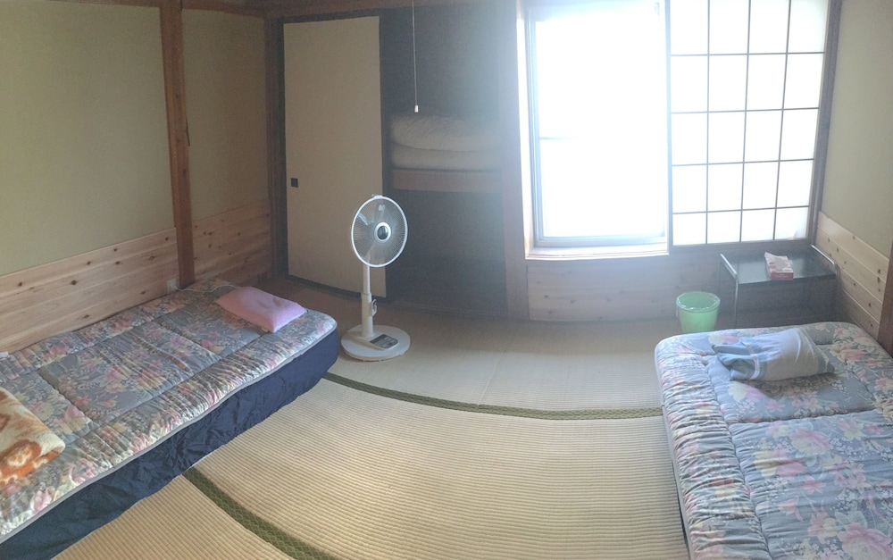 Futago Cabin 19/50