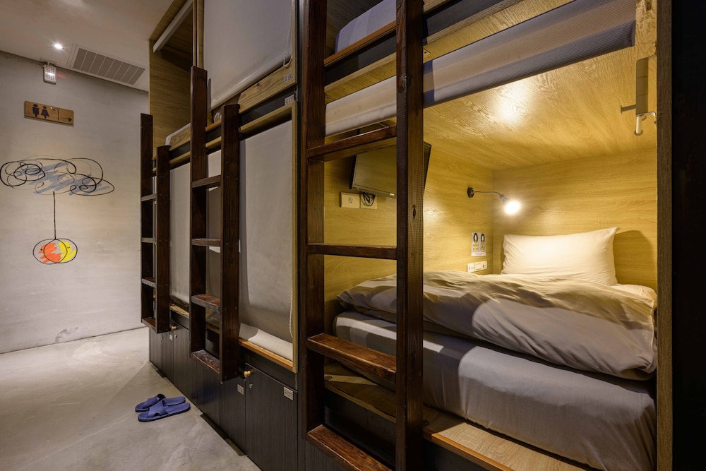 Work Inn 101 17/50
