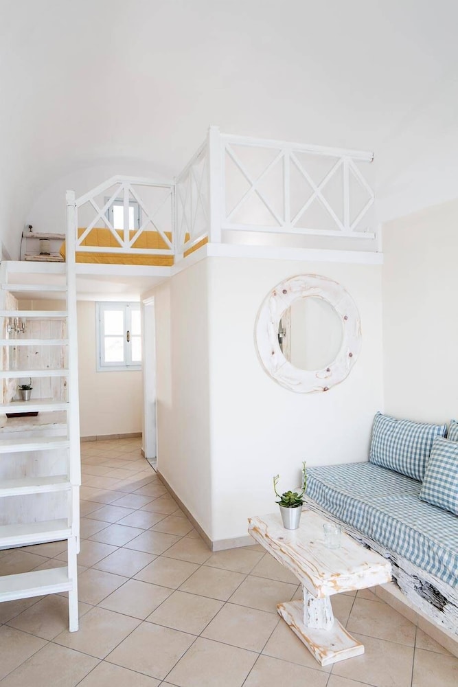 ATHERMI SUITES 49/74