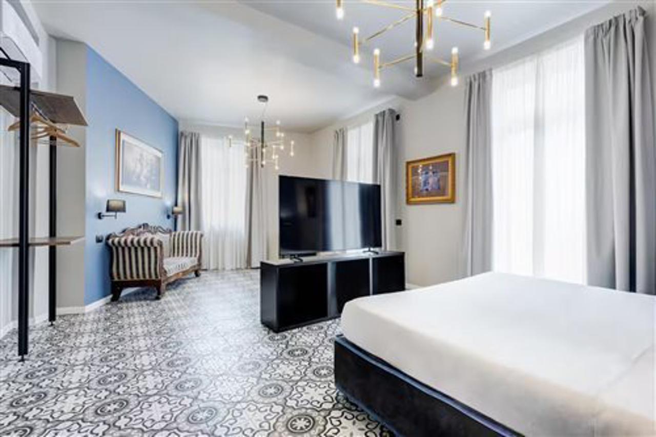 Best Western Plus Fontana Falconieri Hotel 10/20