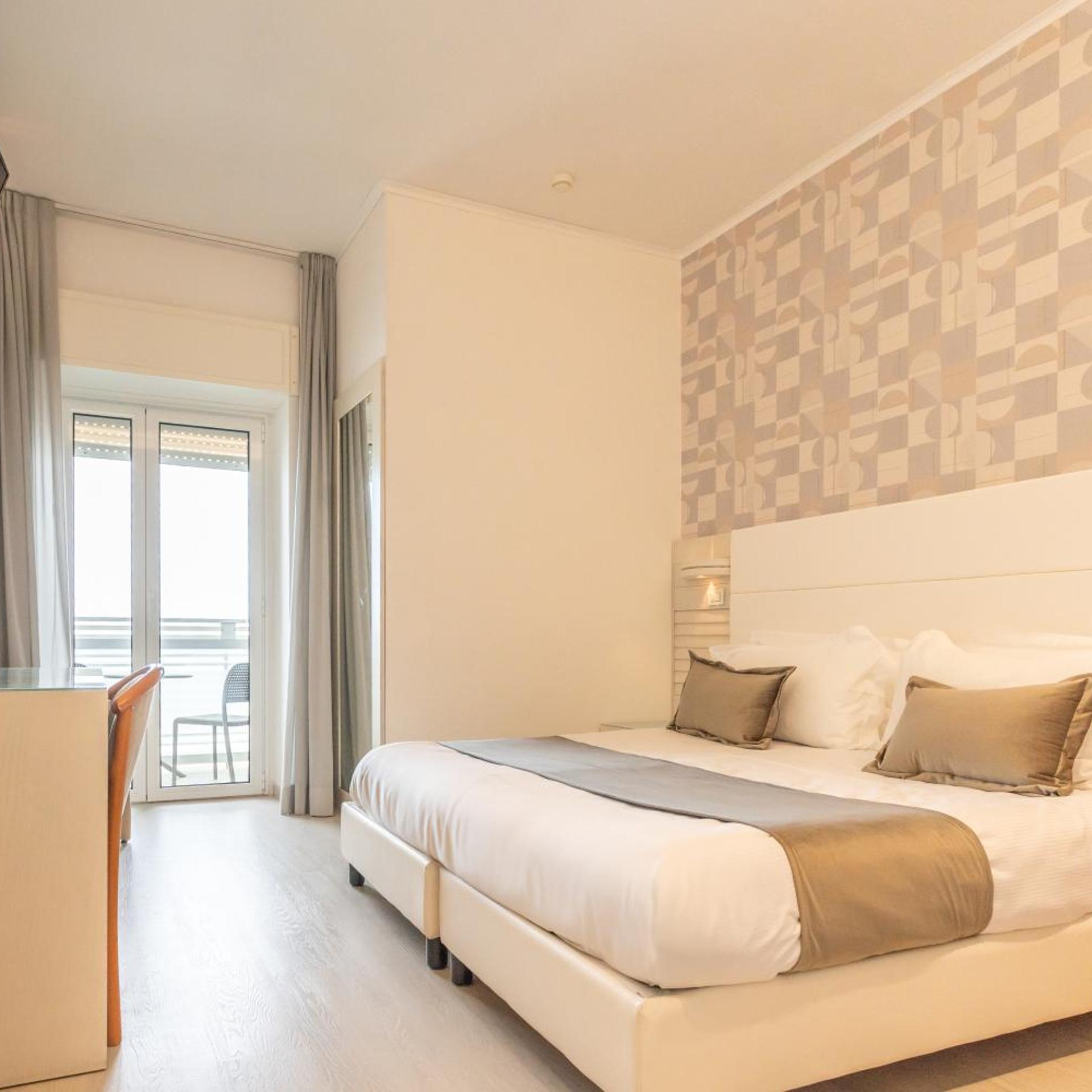 Club Hotel 9/46