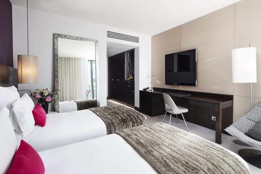South Place Hotel 16/70