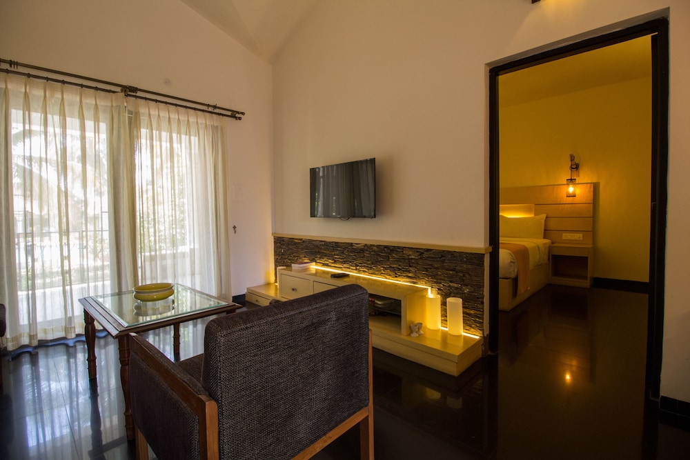 SHIKARA BEACH RESORT 19/41