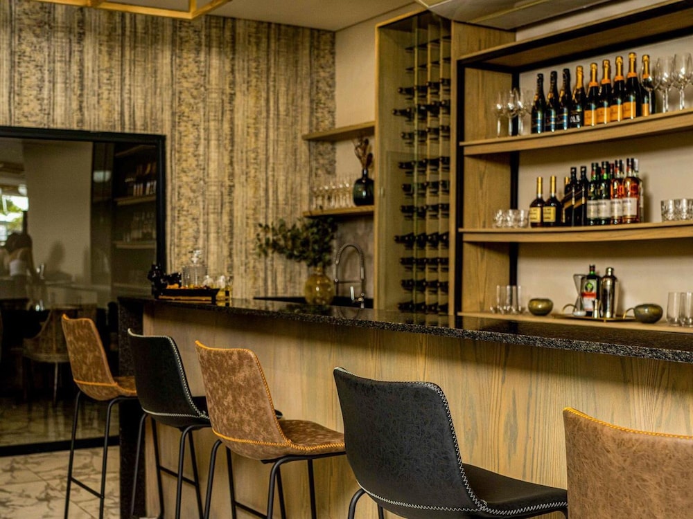 Monte La Vue Boutique Hotel 51/59