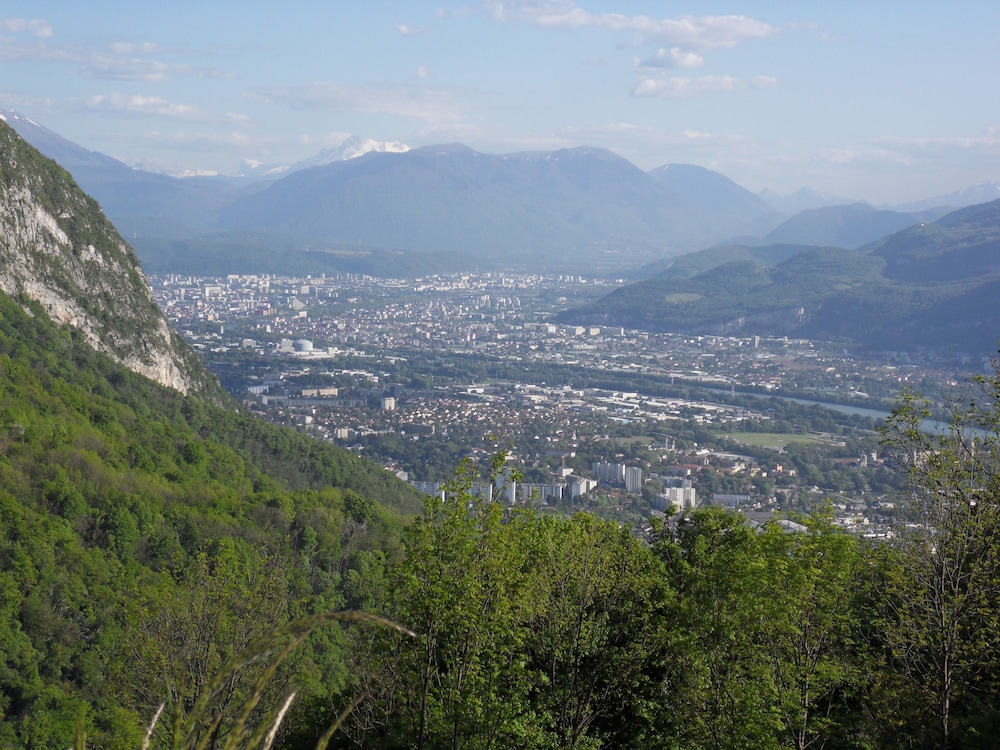 Ibis Styles Grenoble Centre Gare 62/68