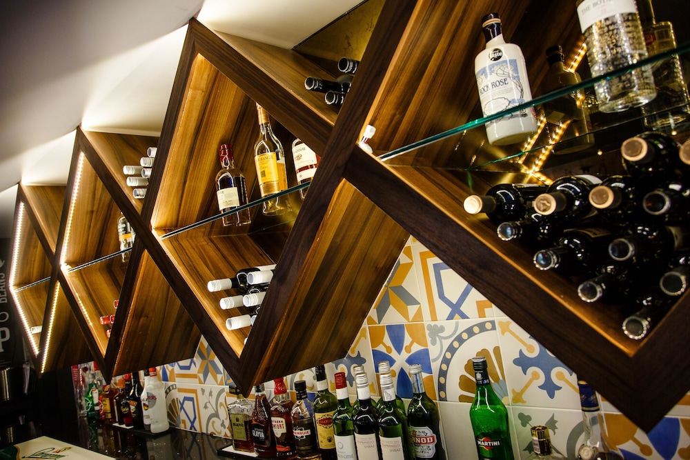 The Adamson Hotel 23/50