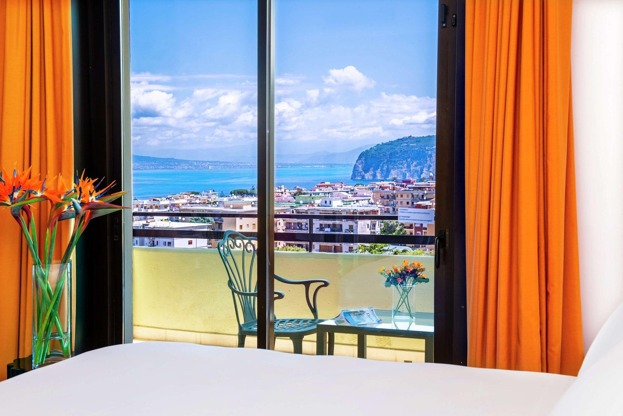 Family, Triple, Sea View, Hilton Sorrento Palace 5/6