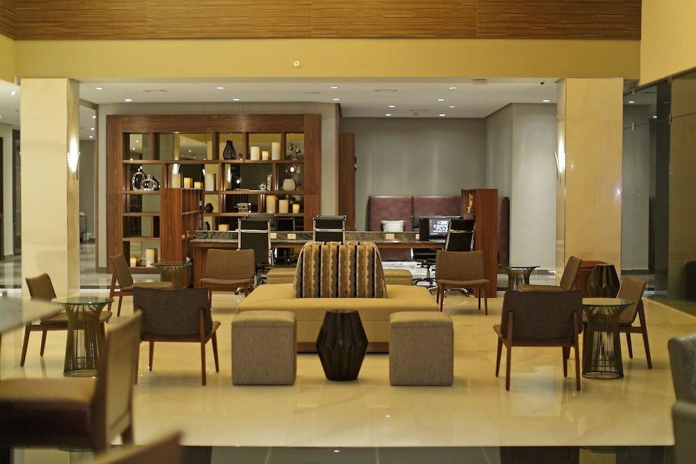 Crowne Plaza Airport Panama 62/79