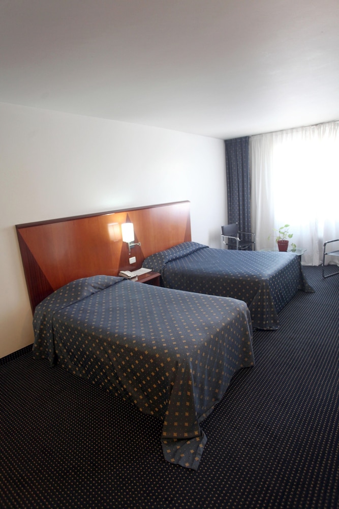 Cristal Palace Hotel 8/36