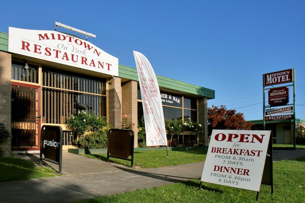 MIDTOWN MOTOR INN 6/52