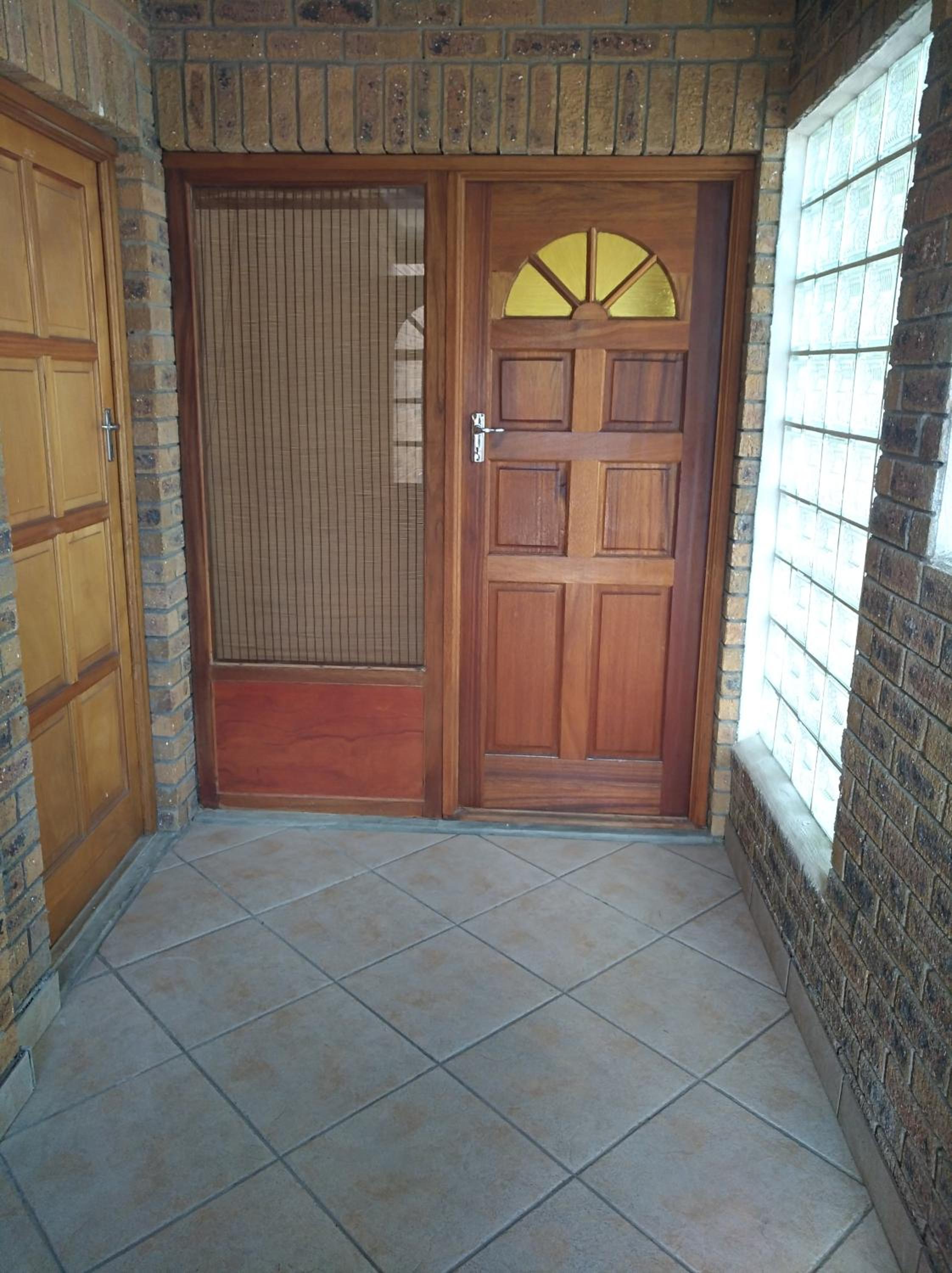 Getaway Self-Catering Tygervalley 6/13