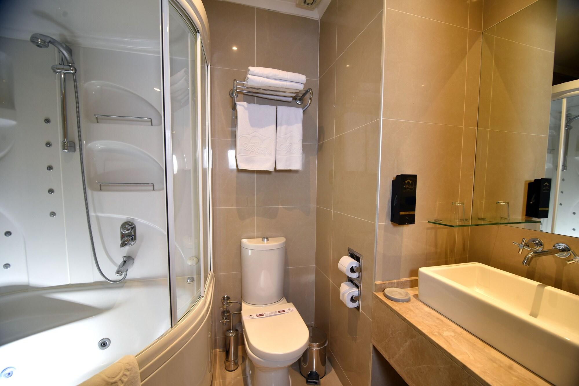 Fiore Garden Suites 47/50