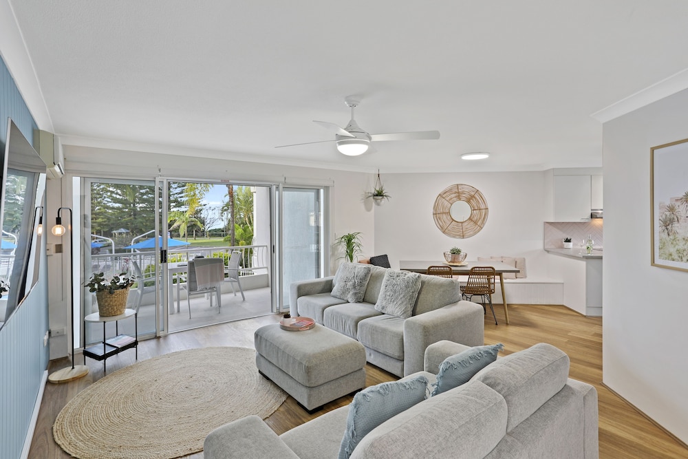 Le Beach Apartments 45/73