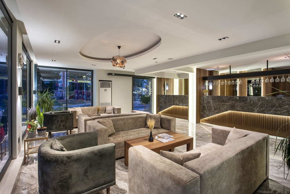 Rodinn Park Hotel 47/55