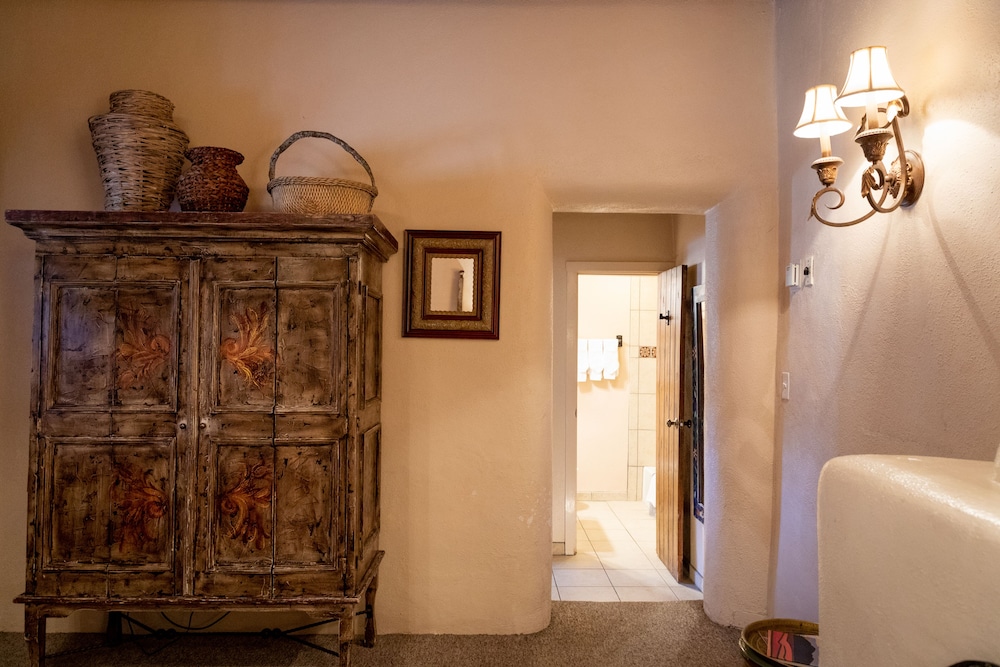 The Historic Taos Inn 71/80