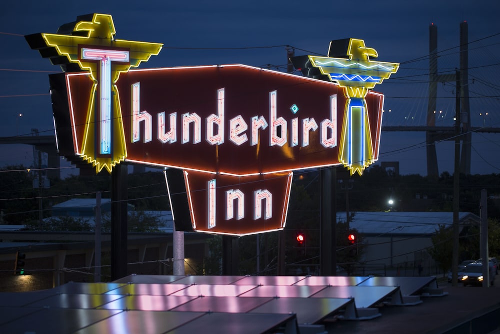Thunderbird Inn 6/56