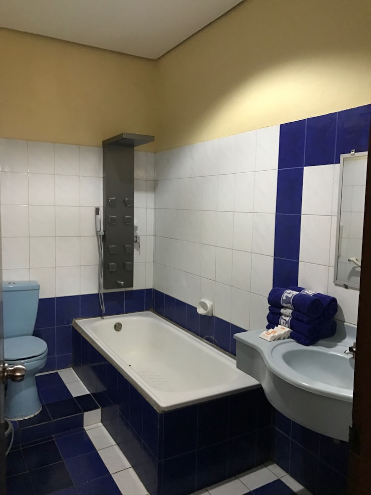 Palapa Hotel 46/50