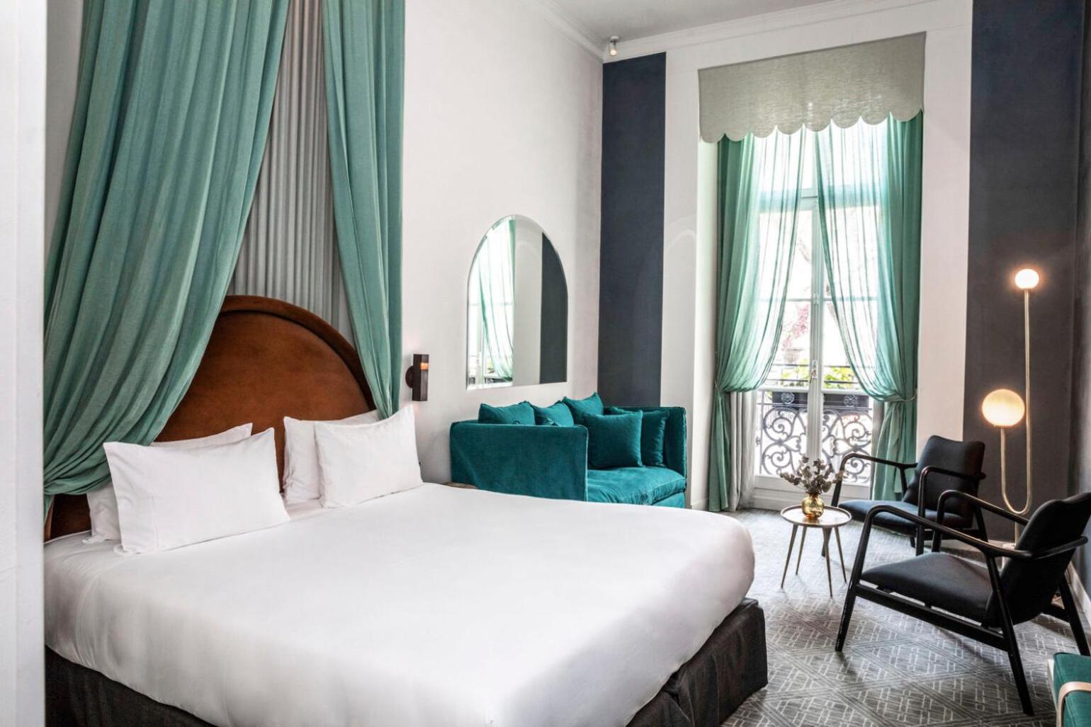 Grand, Boulevard, Junior Suite