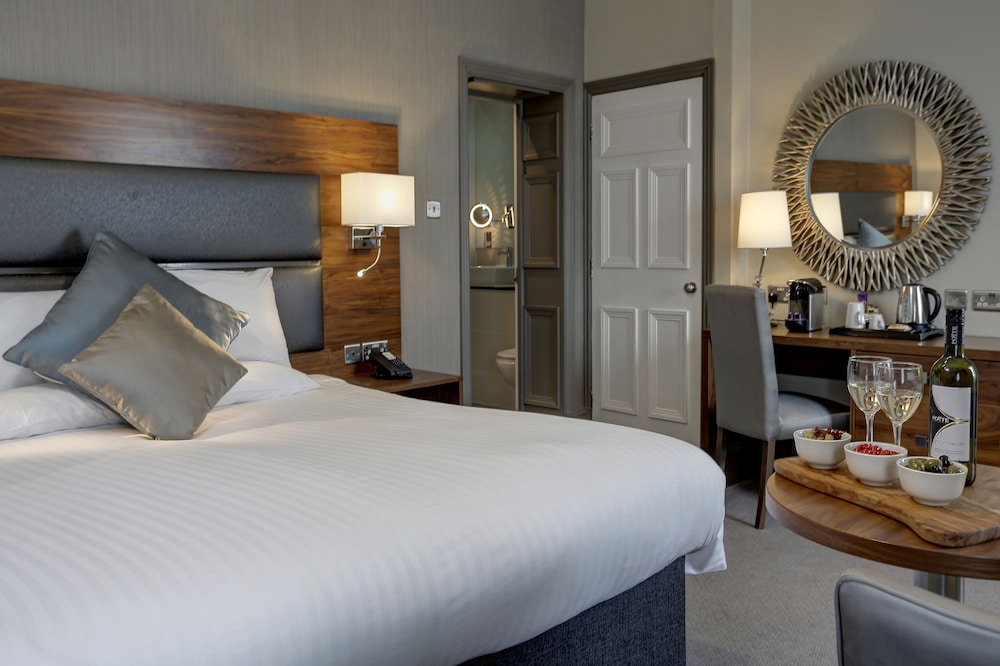 Best Western Chilworth Manor Hotel 9/53
