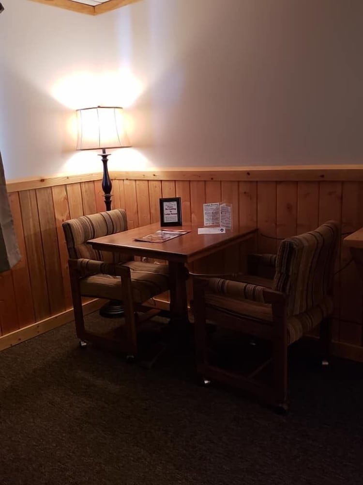 Lava Mountain Lodge 42/69