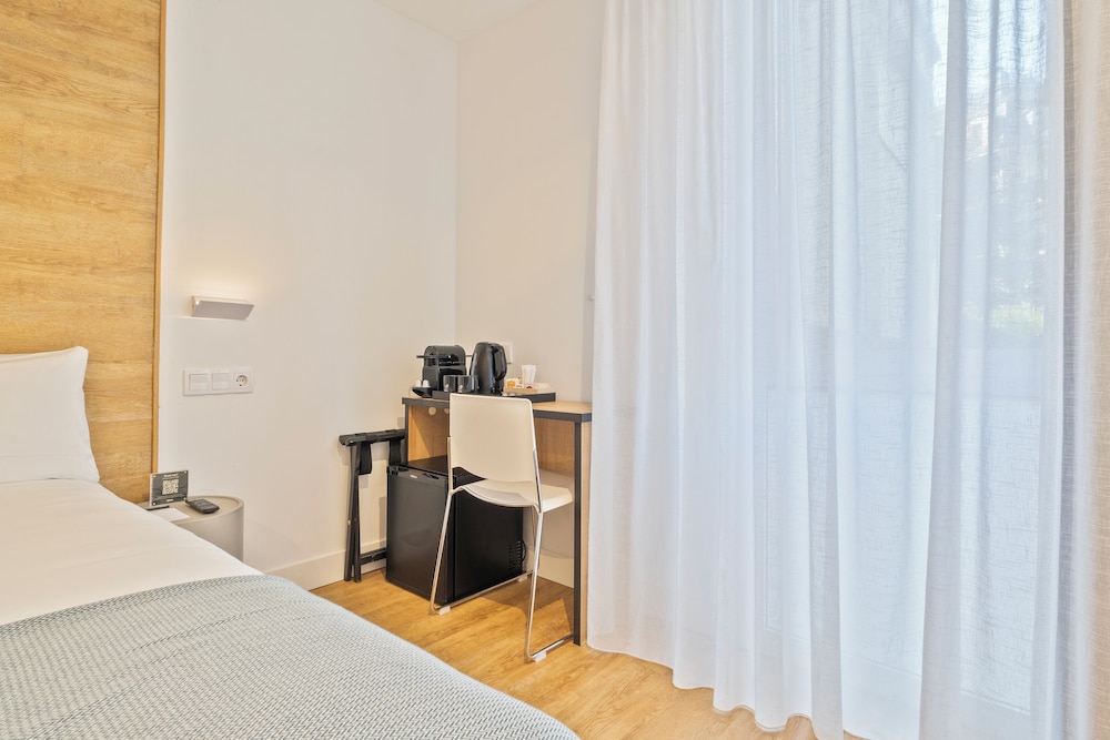 Colectia Hotel Ondarreta 31/38