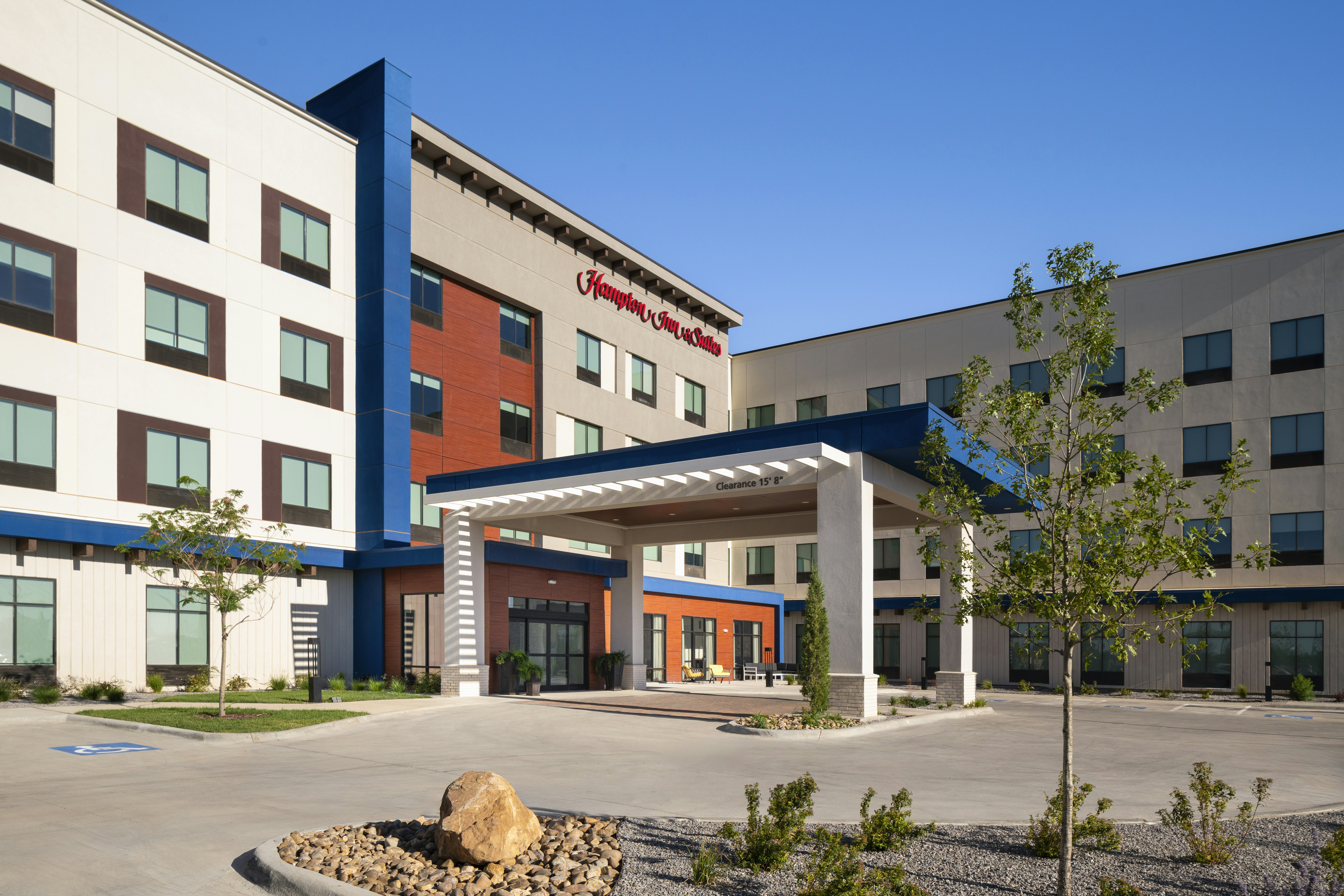 Hampton Inn and Suites Amarillo West, TX 7/42