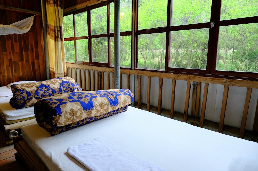 MIXED DORM, PANORAMIC, VALLEY VIEW, MOUNTAIN SIDE