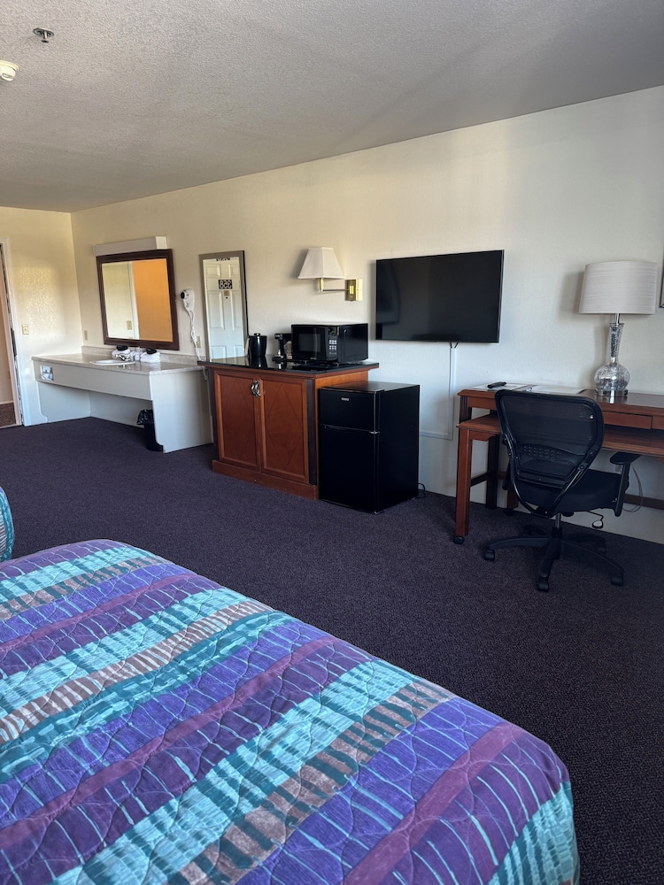 Bayview Inn 33/45