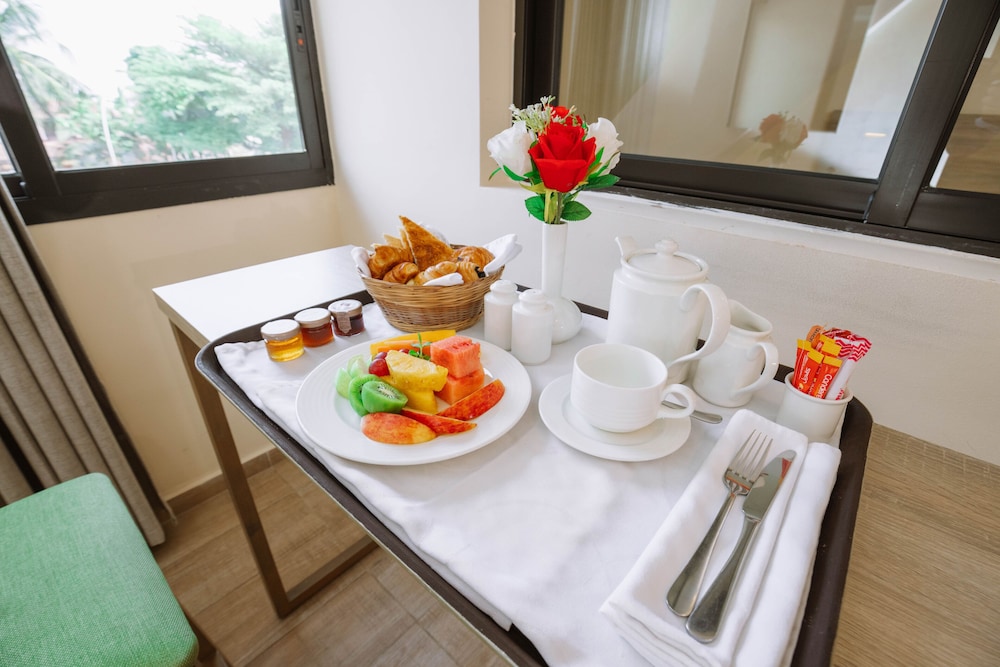 Hotel Silver Moon CI 53/68