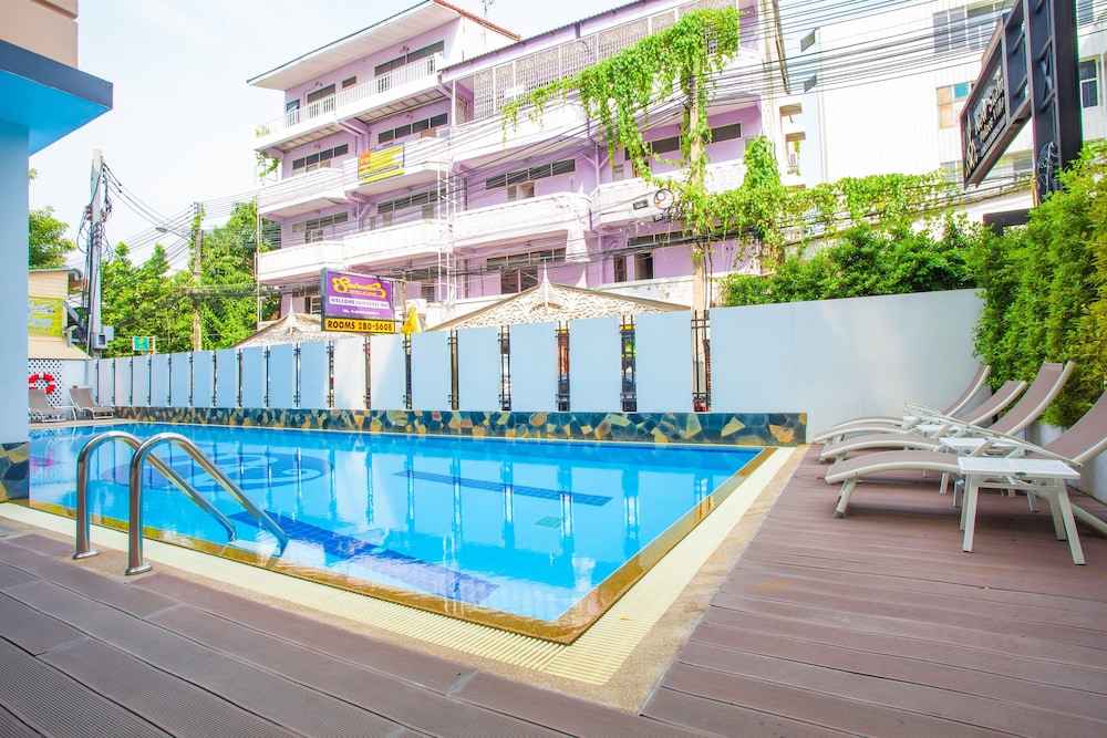 New Siam Palace Ville Hotel in BANGKOK