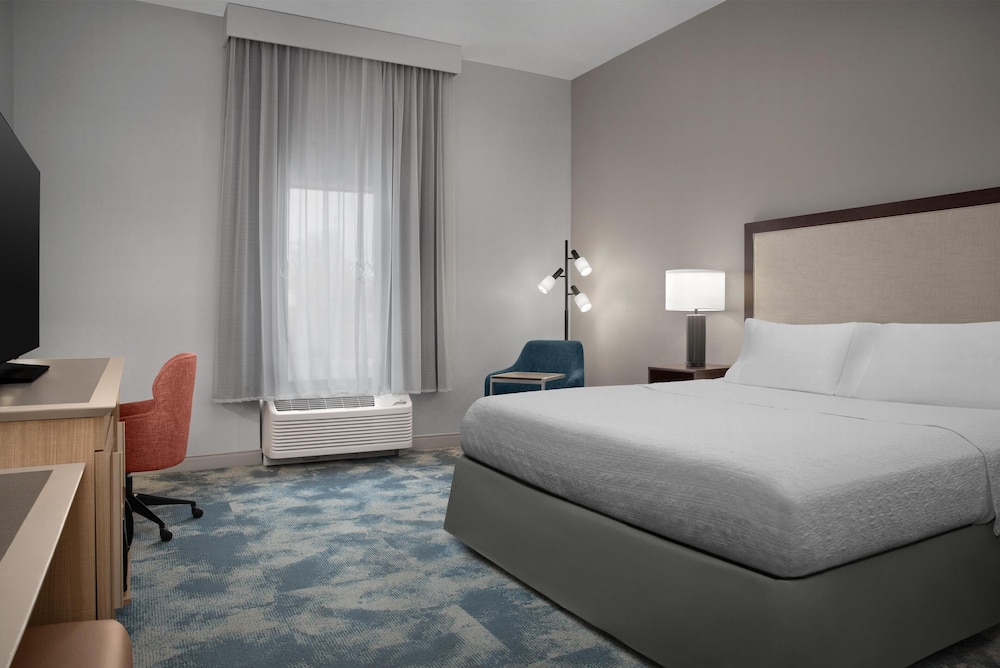 Room, King Bed, Bathtub, Accessible