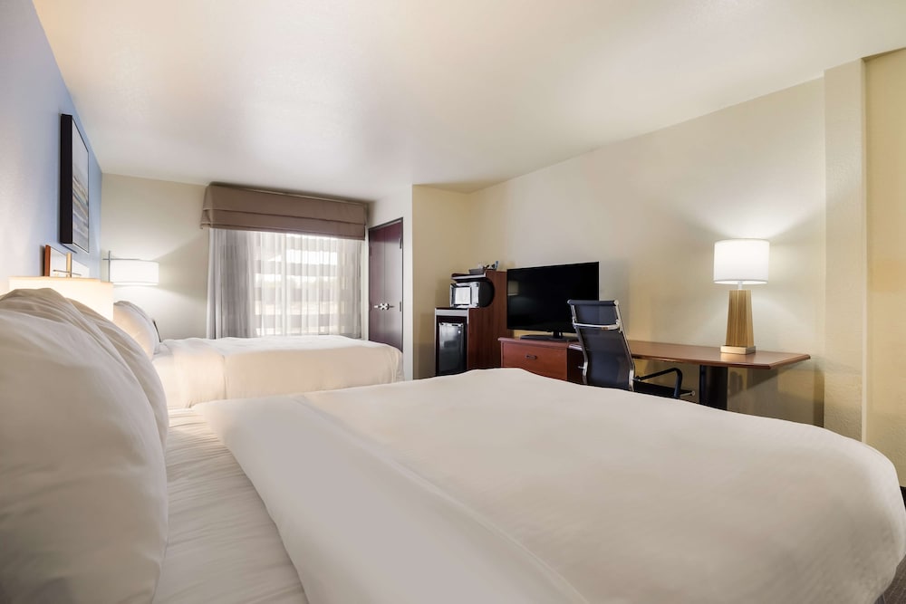 Best Western Coffeyville Central Business District Inn and Suites 15/59