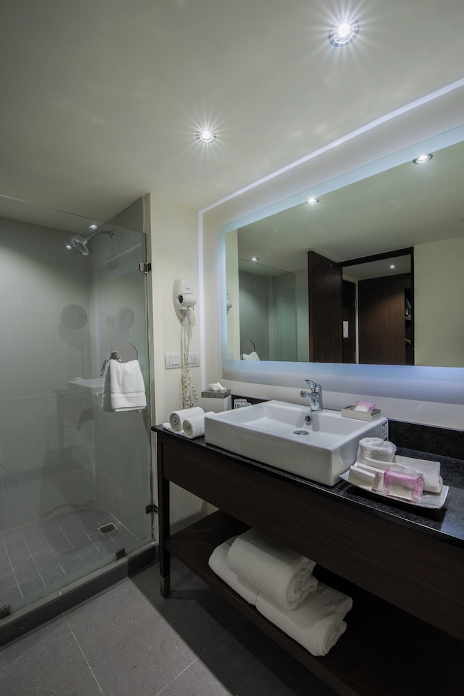 غرفة قياسية بسرير كينج، Holiday Inn GUADALAJARA EXPO 7/9