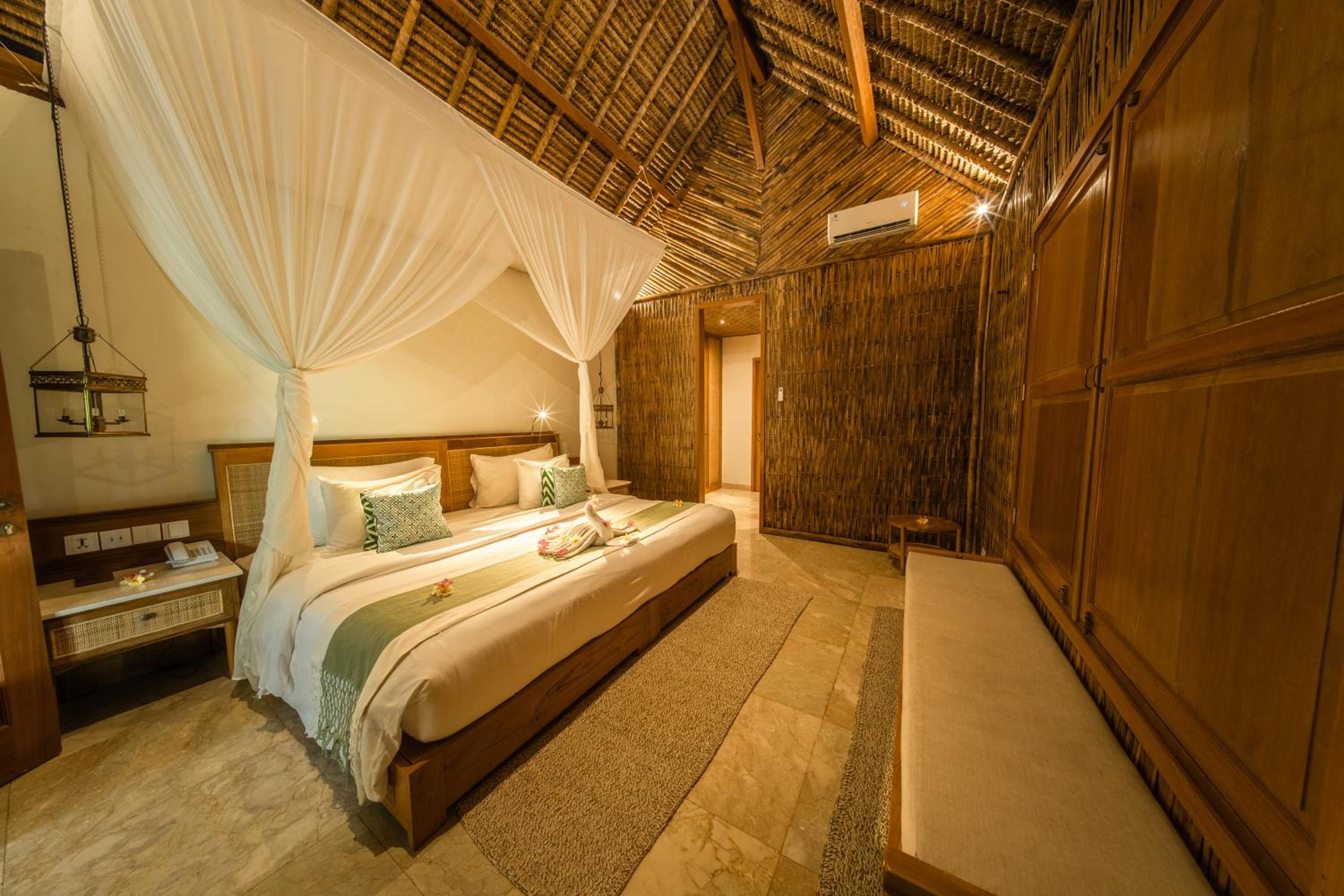 Suite, Villa