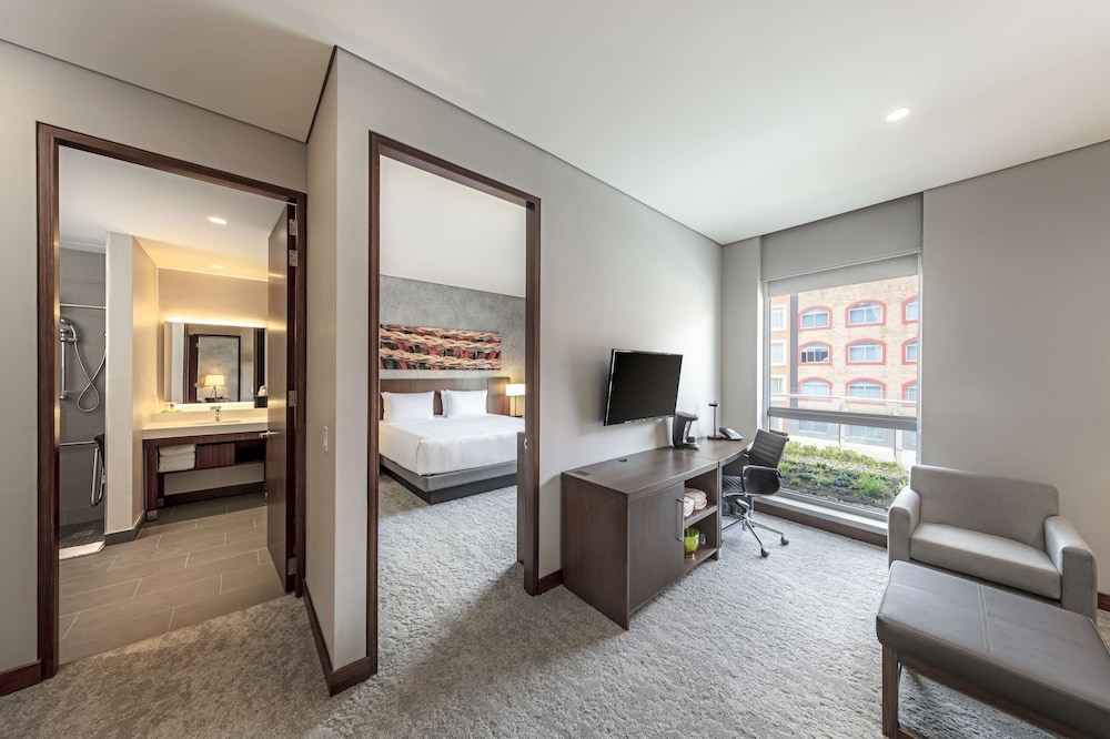 Hyatt Place Bogota Convention Center 35/50