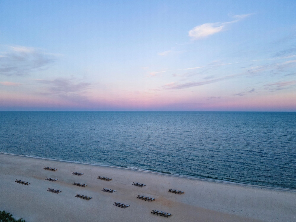 Red Jacket Beach Resort Spa 45/50