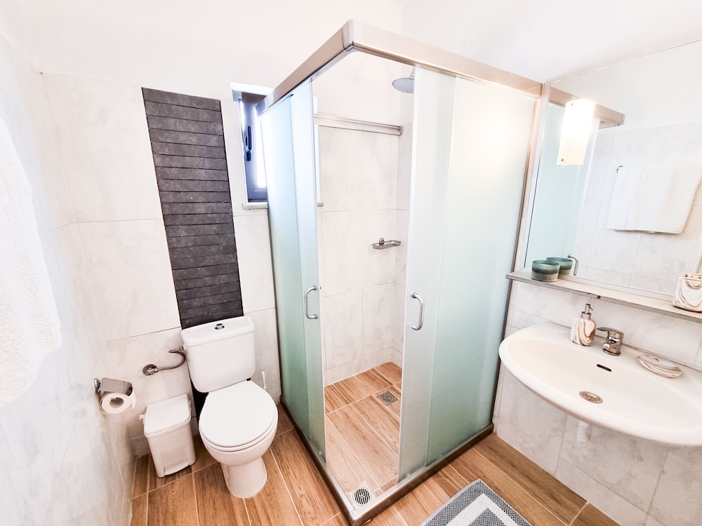 Penelope Hotel 29/30