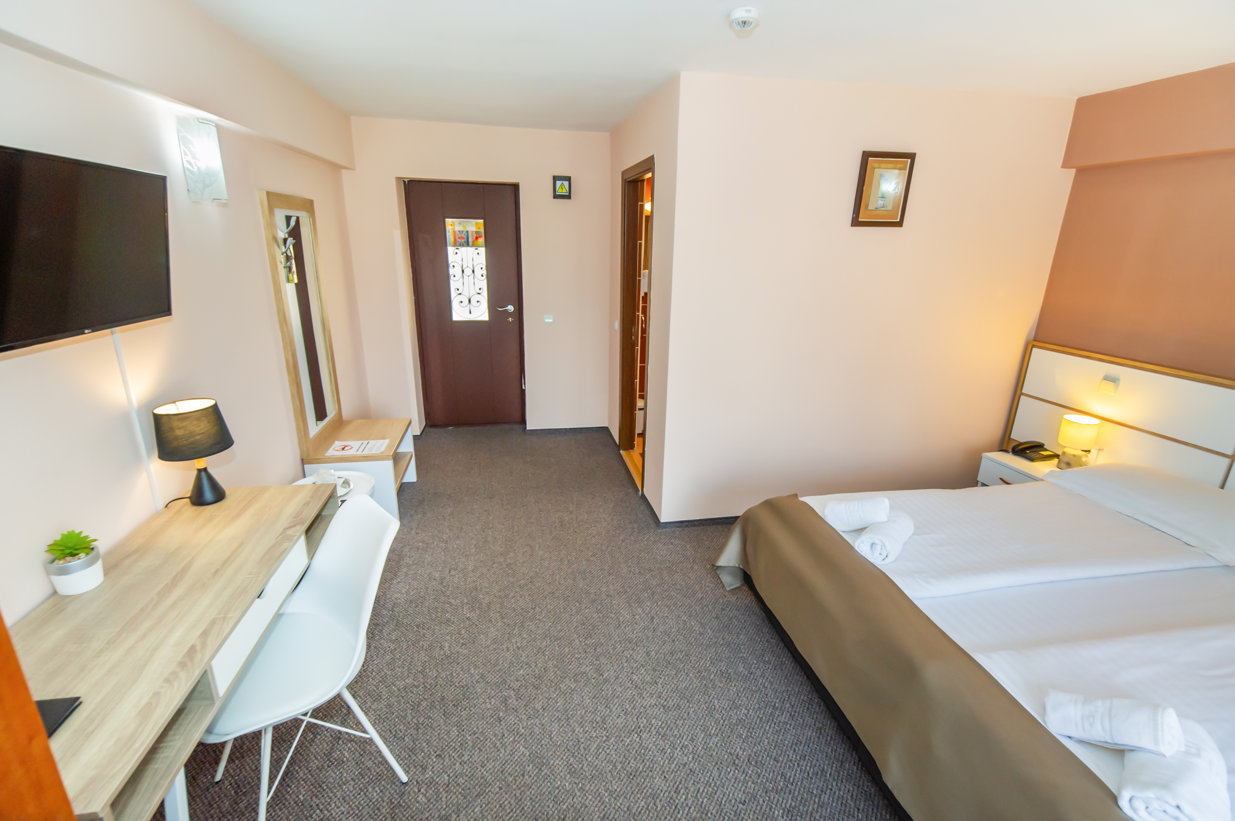 Long Street Hotel 18/50