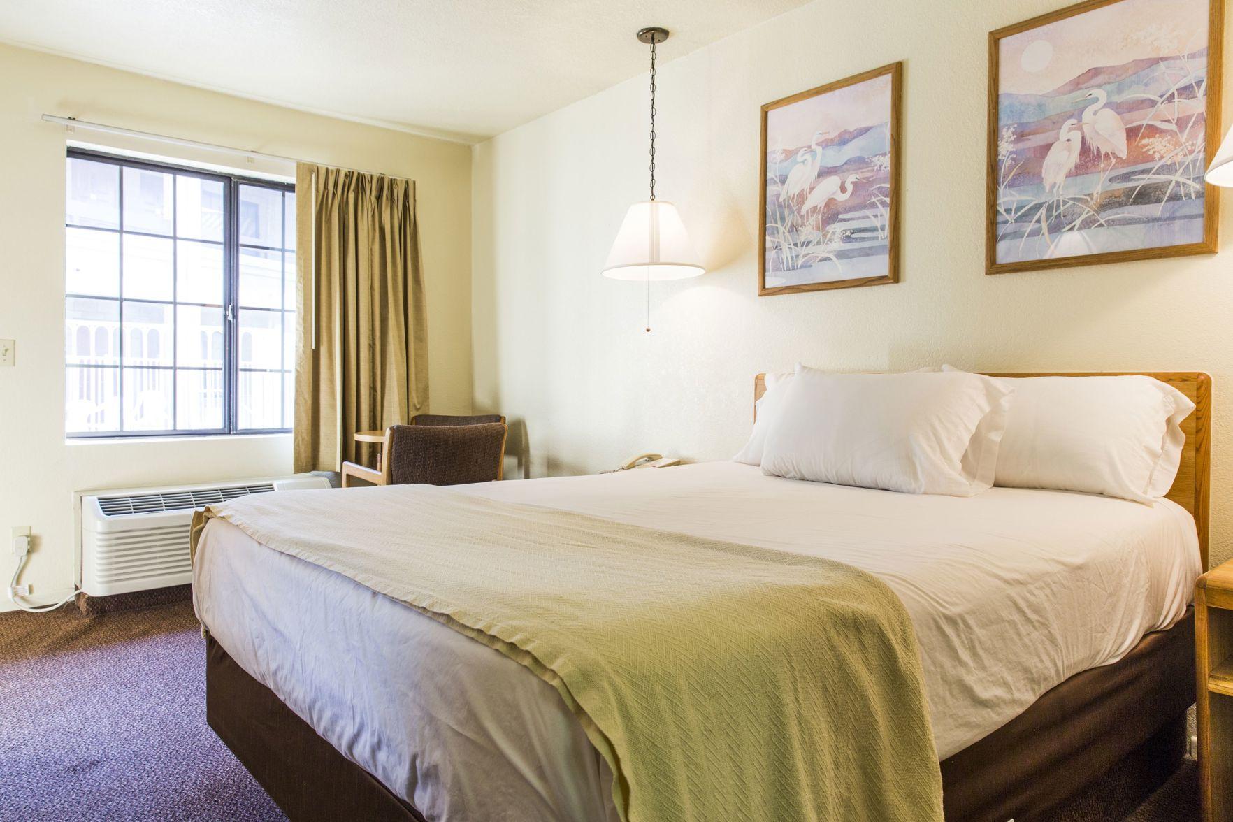 Premier Inns Thousand Oaks 10/32