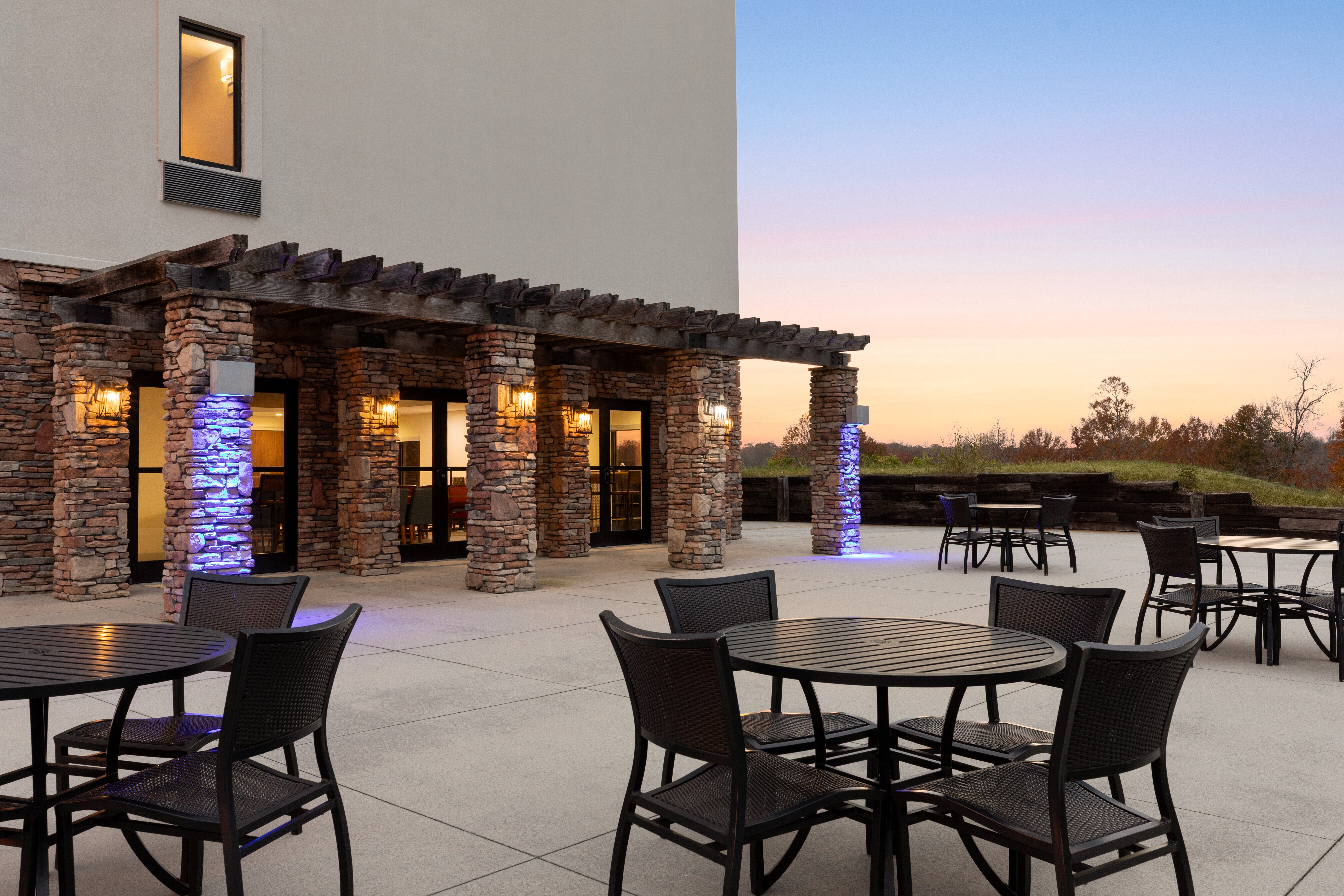 Holiday Inn Express Hotel Suites Lexington Nw the Vineyard 35/50
