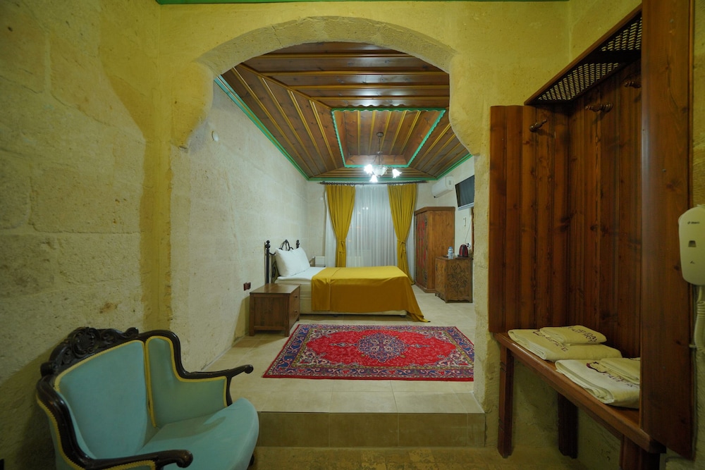 swimming pool spa