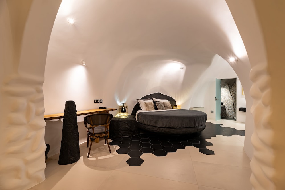 Day Dream Luxury Suites 53/81