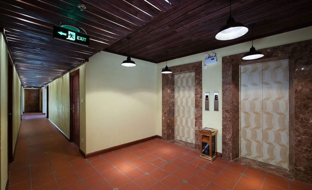 MK Premier Boutique Hotel 36/65