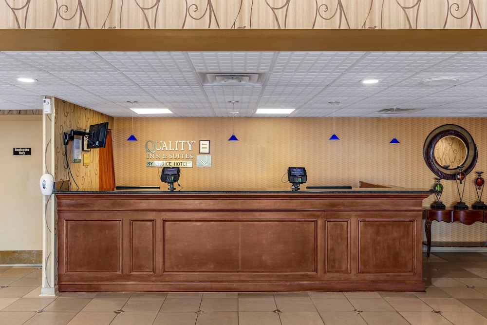 Quality Inn and Suites Greensboro High Point 7/44