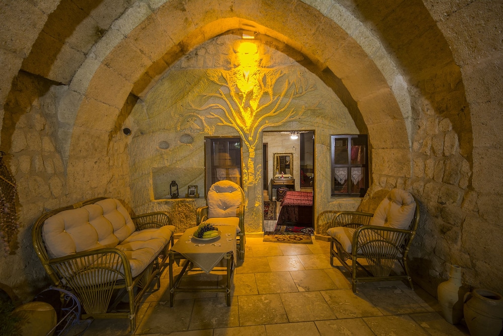 Assiana Cave House 31/50