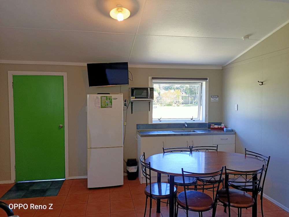 Whanganui Seaside Holiday Park 37/50