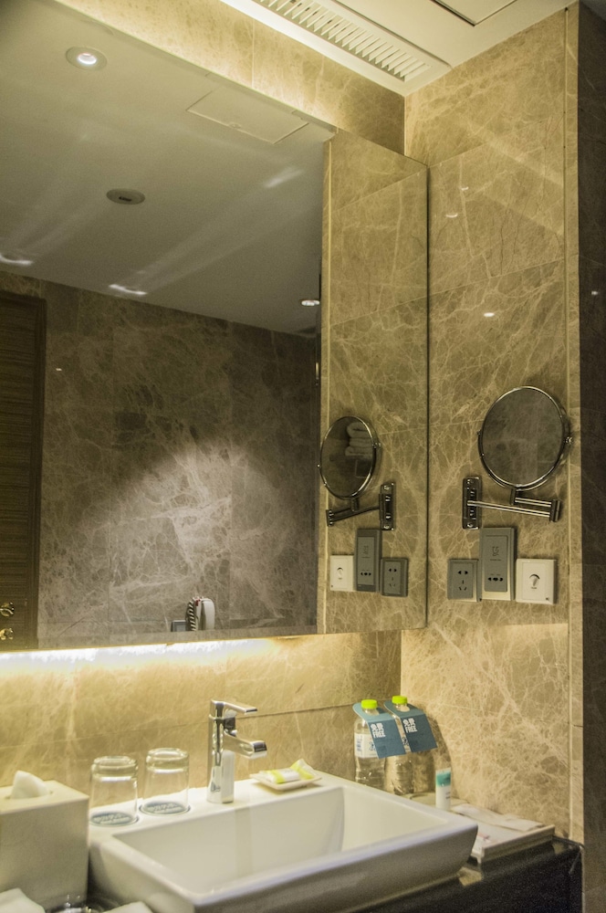 Four Points By Sheraton Qingdao Chengyang 16/45