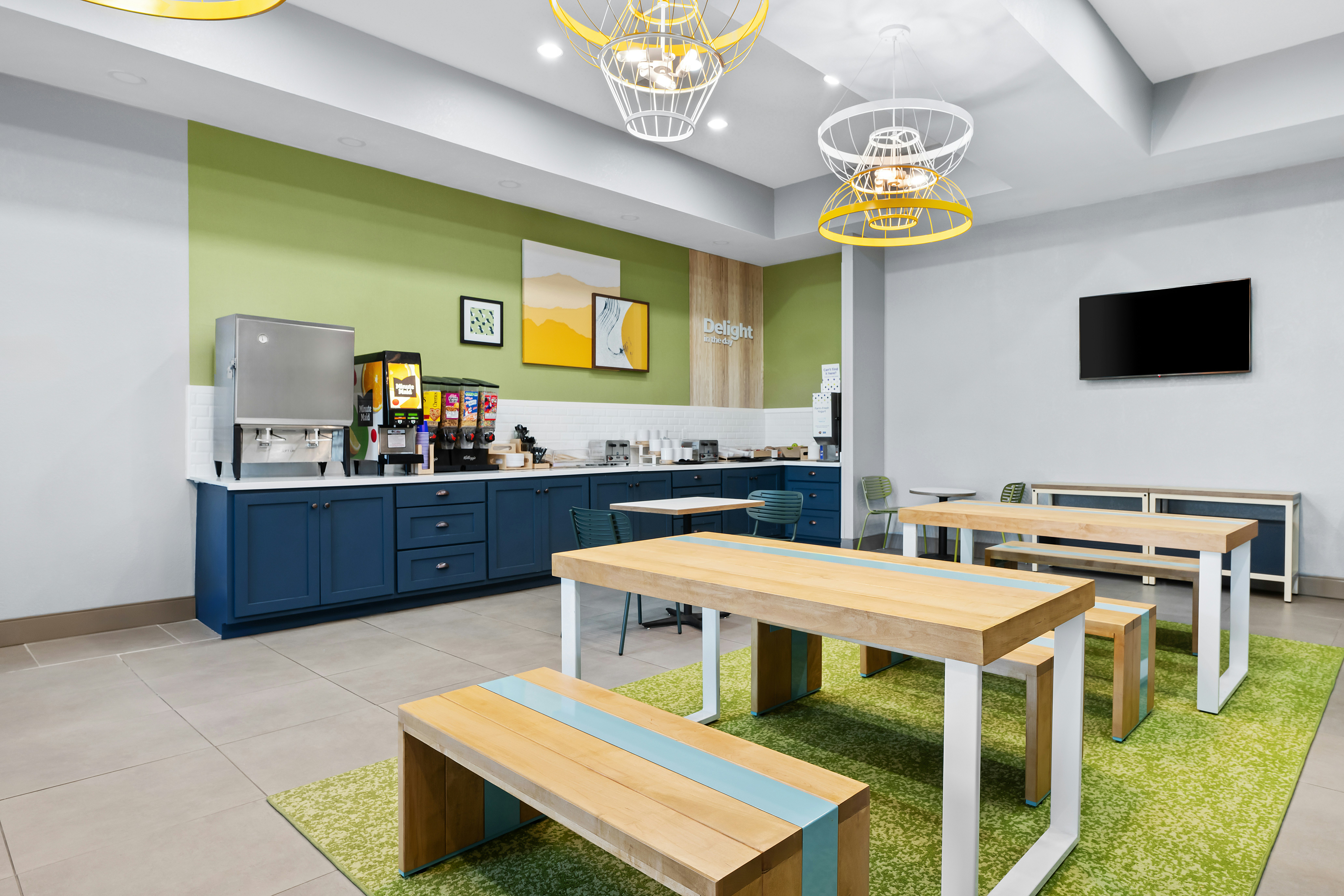 Spark by Hilton Homewood Birmingham 13/18