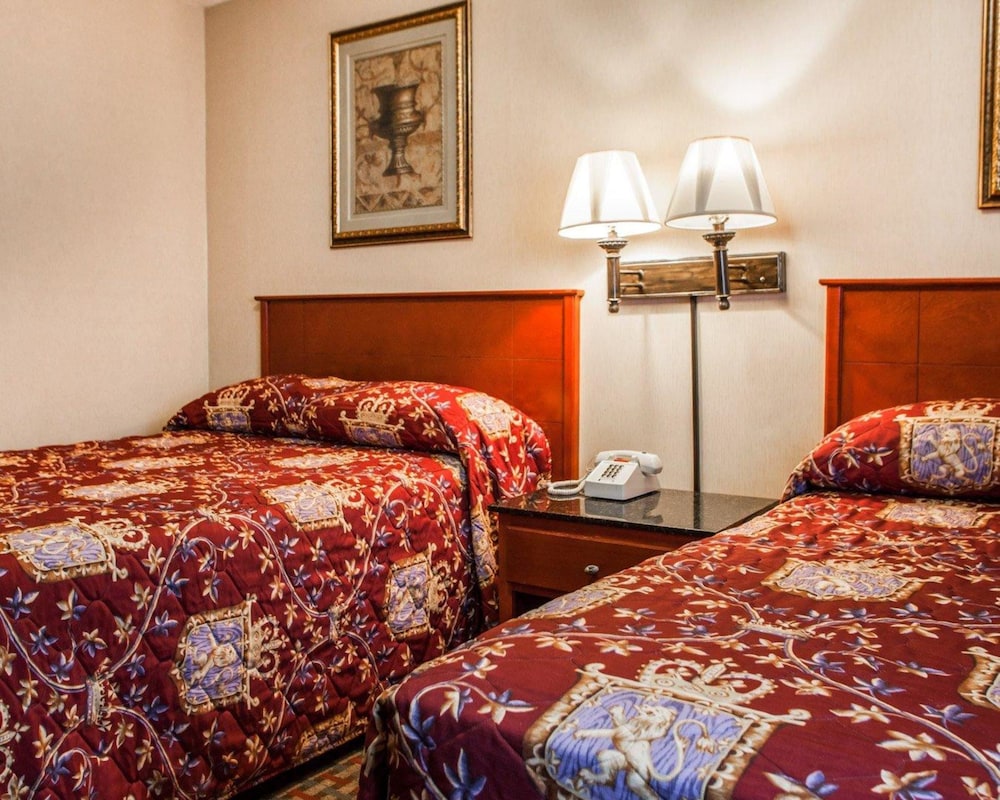 Rodeway Inn Paterson 20/28