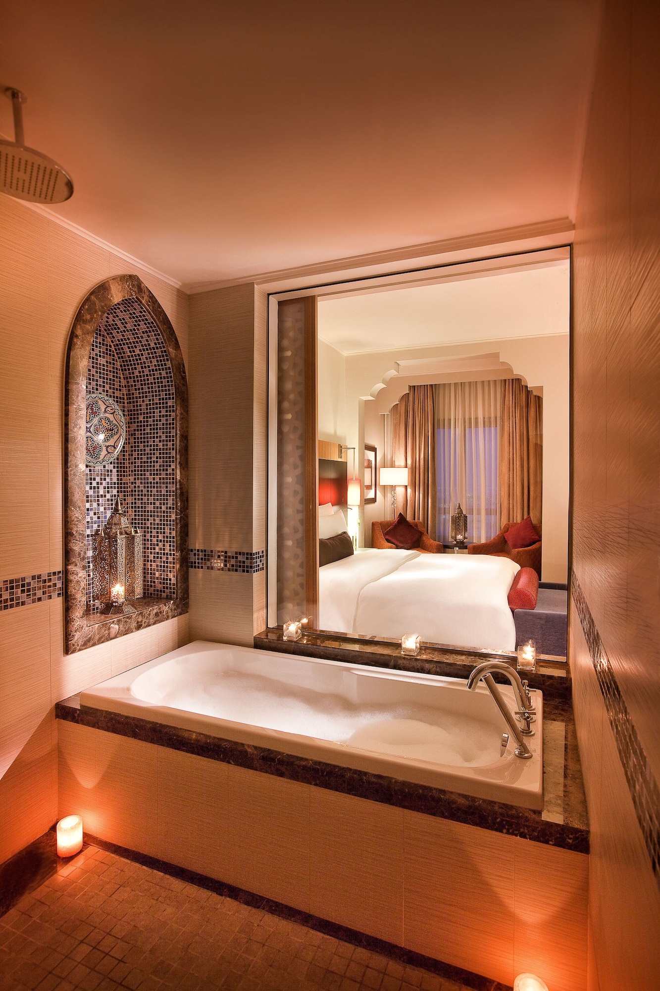 غرفة بريميير بسرير كينج، NH Collection Dubai Ibn Battuta 9/9